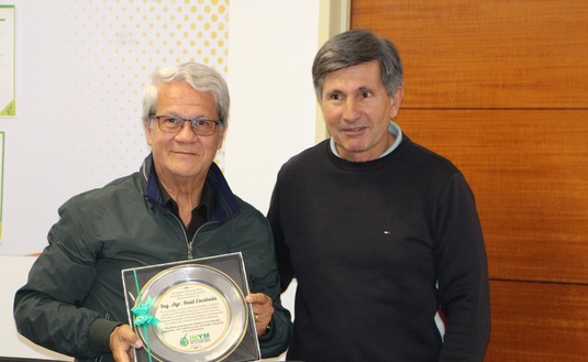 Imagen de Reconocimiento a Raúl Escalada, gestor de investigaciones y desarrollo para el sector yerbatero