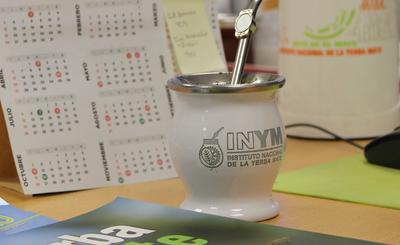 Imagen de El INYM abrió la inscripción a becas secundarias y universitarias, destinadas a hijos de productores y trabajadores del sector yerbatero Imagen de El INYM abrió la inscripción a becas secundarias y universitarias, destinadas a hijos de productores y trabajadores del sector yerbatero